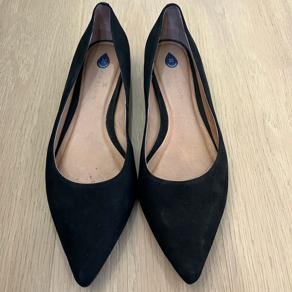 Caslon Laurel Waterproof Flats Size 8.5
